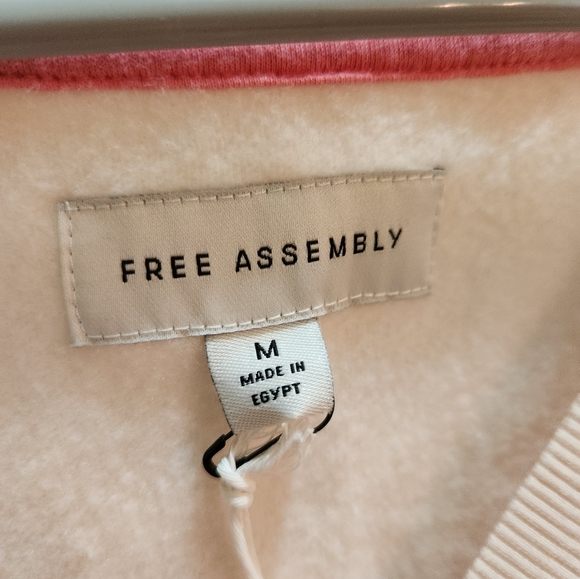 Women's V-Neck Sweatshirt with Long Sleeves NWT - Picture 3 of 4